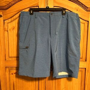 NWT Greg Norman Men’s Performance Fabric Golf Shorts